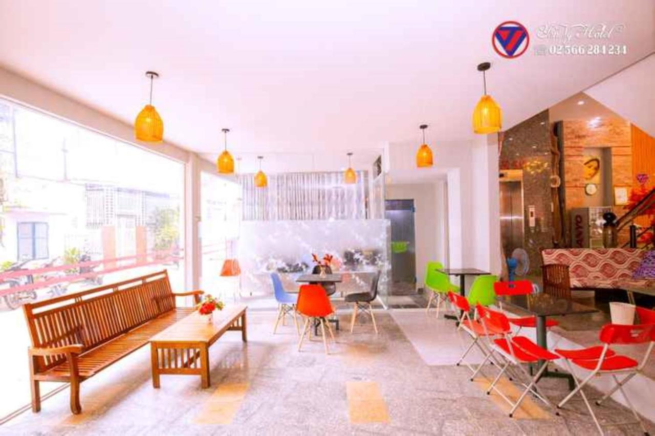Yen Vy Hotel Quy Nhơn Kültér fotó